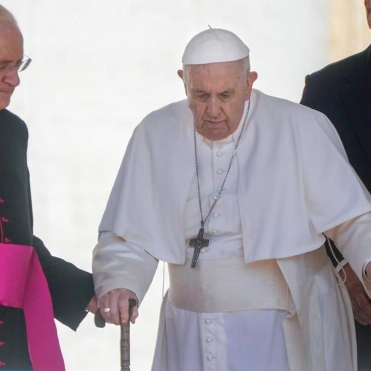 Pope wrote resignation note in case of health impediment